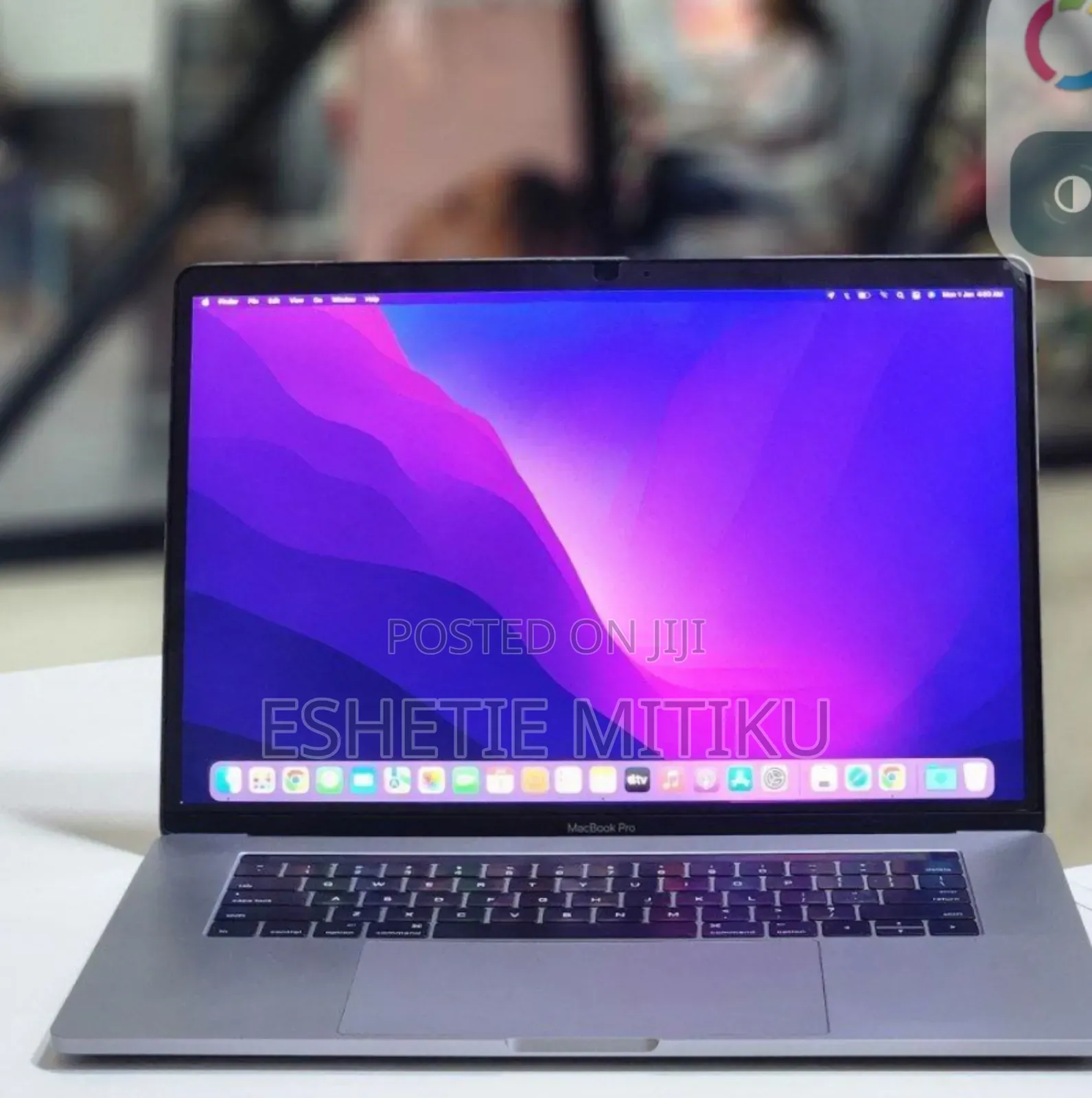 New Laptop Apple MacBook Pro 2019 16GB Intel Core I7 SSD 256GB