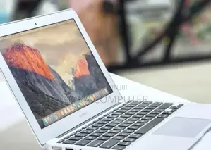 New Laptop Apple MacBook Air 2015 4GB Intel Core I5 SSD 128GB