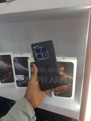 Photo - OnePlus 12 512 GB Black