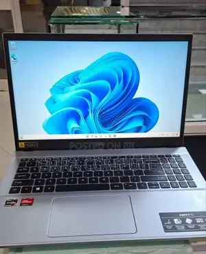 Photo - New Laptop Acer Aspire 3 16GB AMD Ryzen 7 SSD 512GB