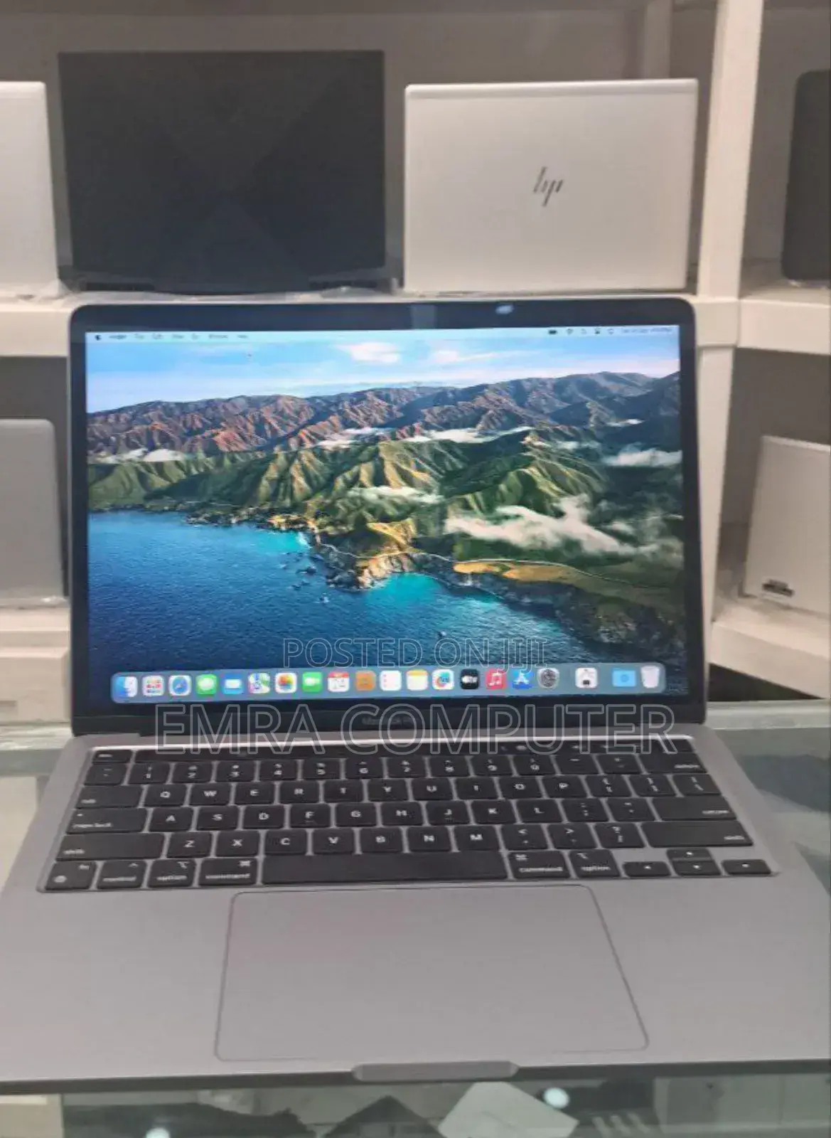 New Laptop Apple MacBook Pro 2019 8GB Intel Core I5 SSD 256GB