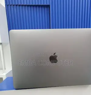 New Laptop Apple MacBook Pro 2019 8GB Intel Core I5 SSD 256GB
