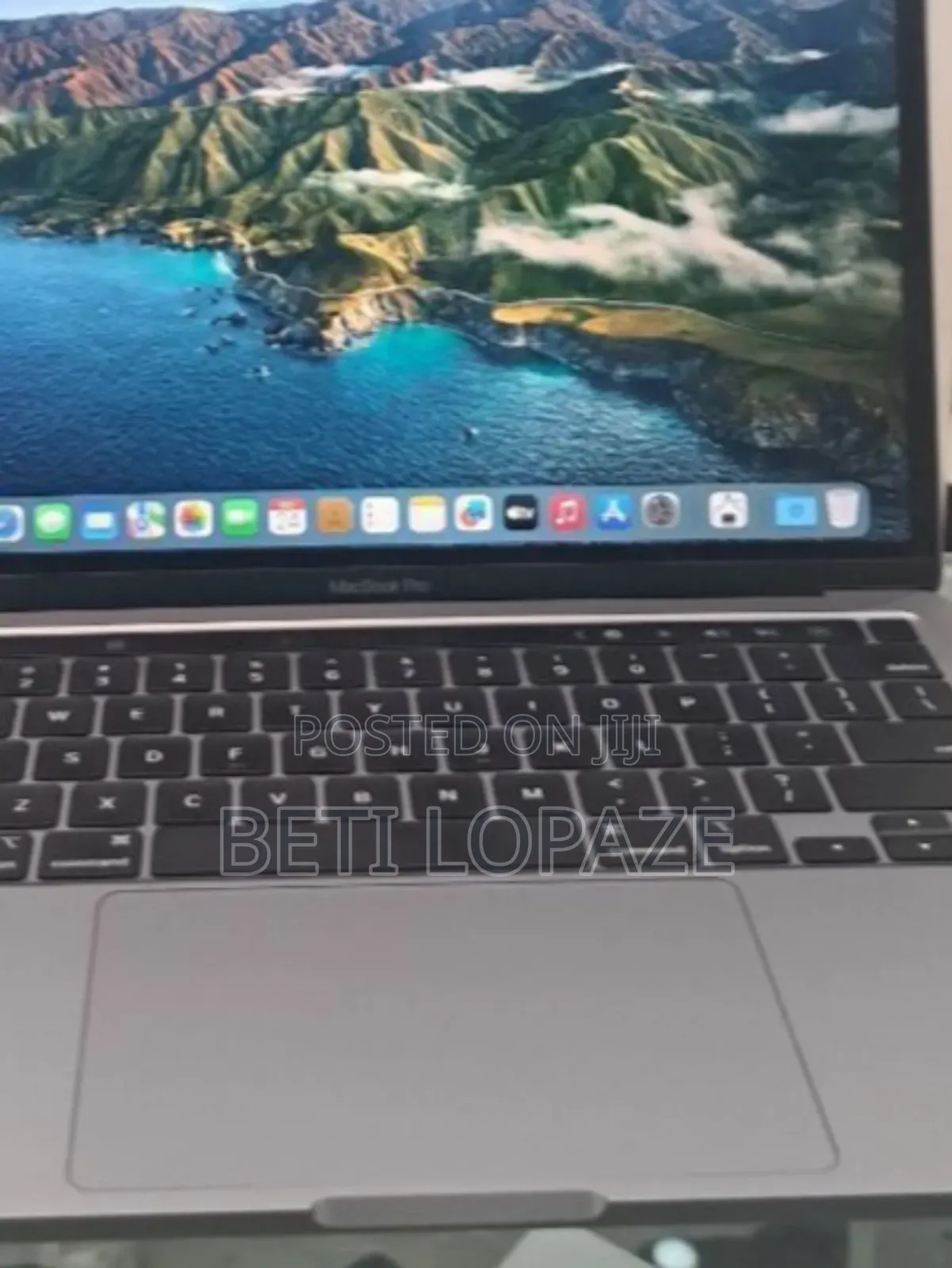 New Laptop Apple MacBook Pro 2019 8GB Intel Core I5 SSD 256GB