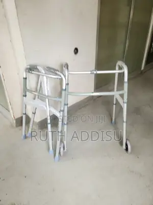 Photo - Walker藥品walker前面walker盞我walker沒用walker巢自walker众台walker New