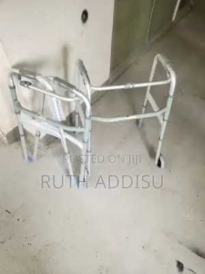 Photo - Walker范國walker出生walker為何walker夠本walker坐車walker災害walker New