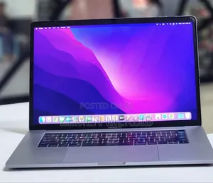 New Laptop Apple MacBook Pro 2016 16GB Intel Core I7 SSD 256GB