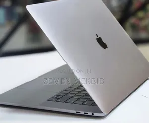 New Laptop Apple MacBook Pro 2016 16GB Intel Core I7 SSD 256GB