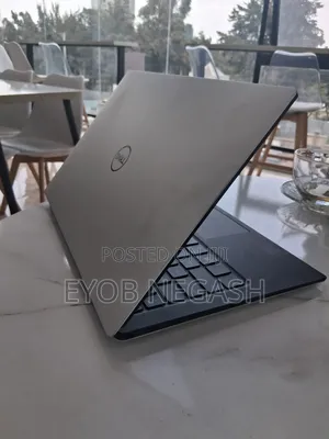 Photo - New Laptop Dell XPS 13 8GB Intel Core I5 SSD 512GB
