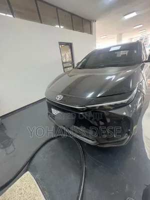 Photo - Toyota bZ4X 2024 Black