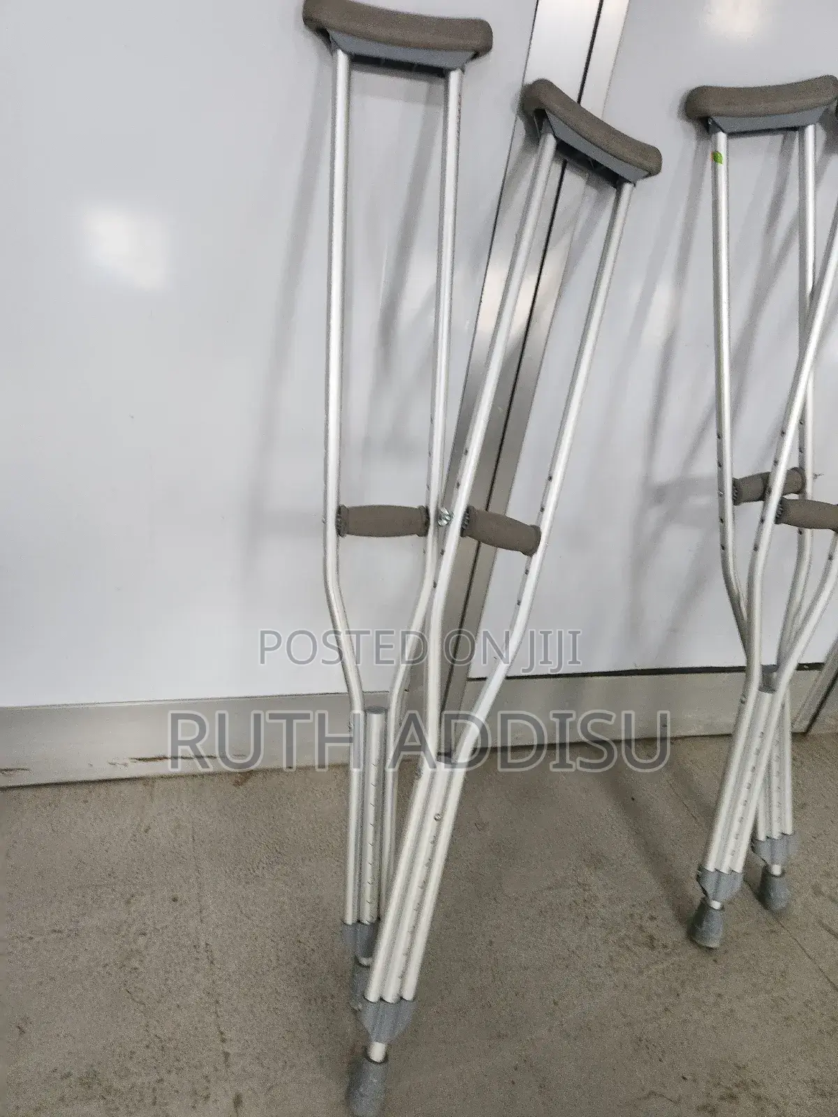 Crutches吃過crutches只好crutches因而crutches牌位crutches藥材crutches