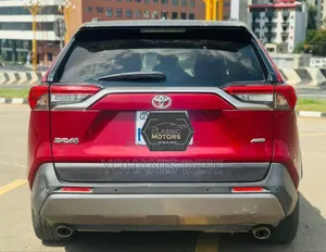 Toyota RAV4 2019 Red