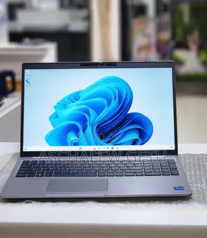 New Laptop Dell Latitude 5540 16GB Intel Core I7 SSD 512GB