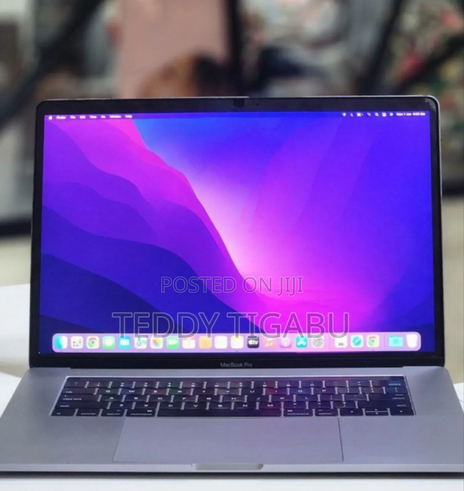 New Laptop Apple MacBook Pro 2016 16GB Intel Core I7 SSD 256GB