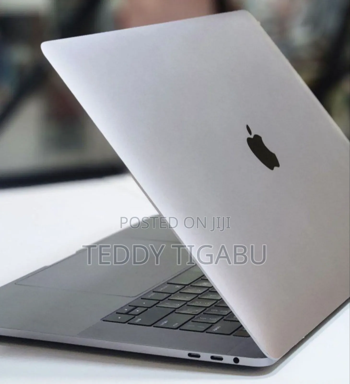 New Laptop Apple MacBook Pro 2016 16GB Intel Core I7 SSD 256GB