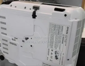 1new Epson Projector Model Name: Eb-X31 Has : Bag