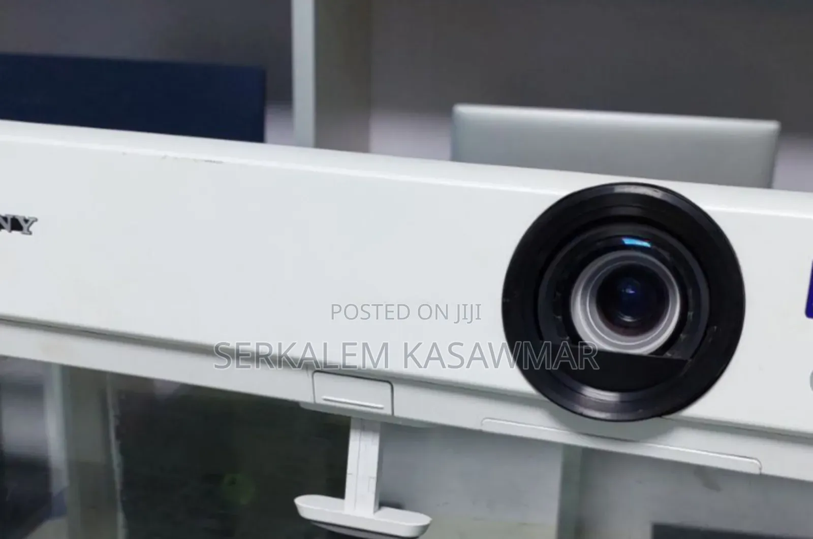 High Quality Sony Dx 102 Projector Brand New So