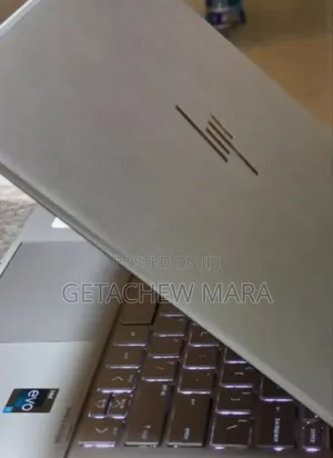 New Laptop HP Envy X360 8GB Intel Core I7 SSD 512GB