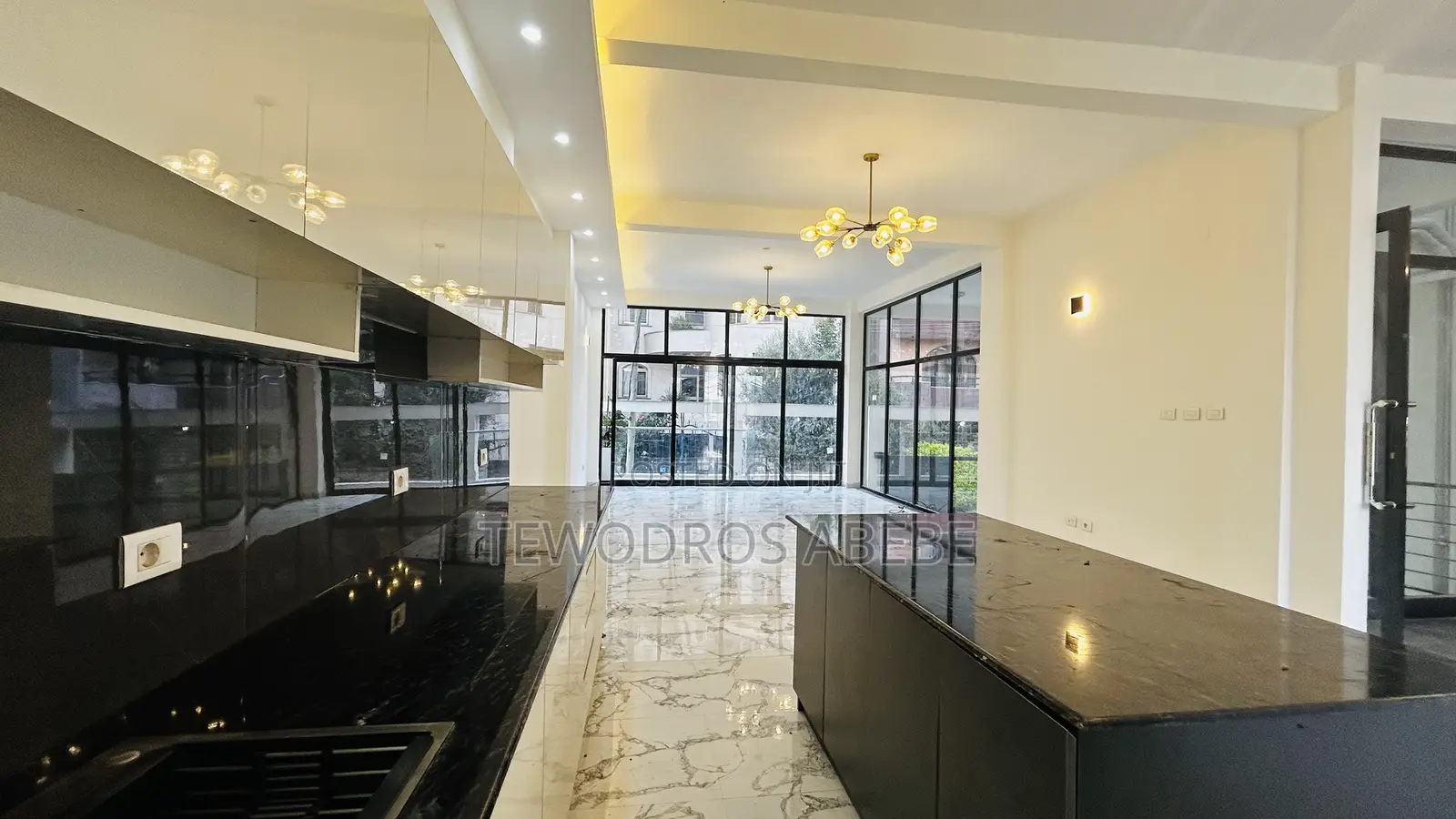 6bdrm House in Eyeta, Yeka for sale