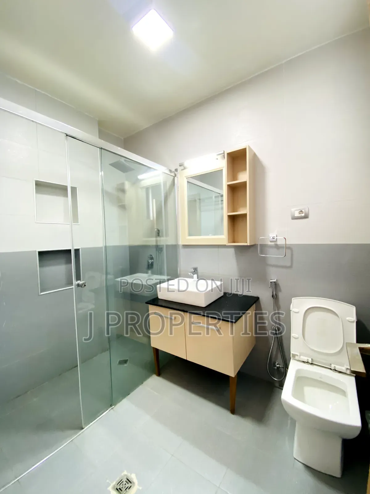 Furnished 3bdrm Apartment in Bole for rent