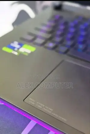 New Laptop Asus ROG Strix SCAR 15 32GB Intel Core I9 SSD 1T