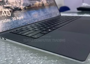 New Laptop Dell XPS 15 16GB Intel Core I7 SSD 512GB