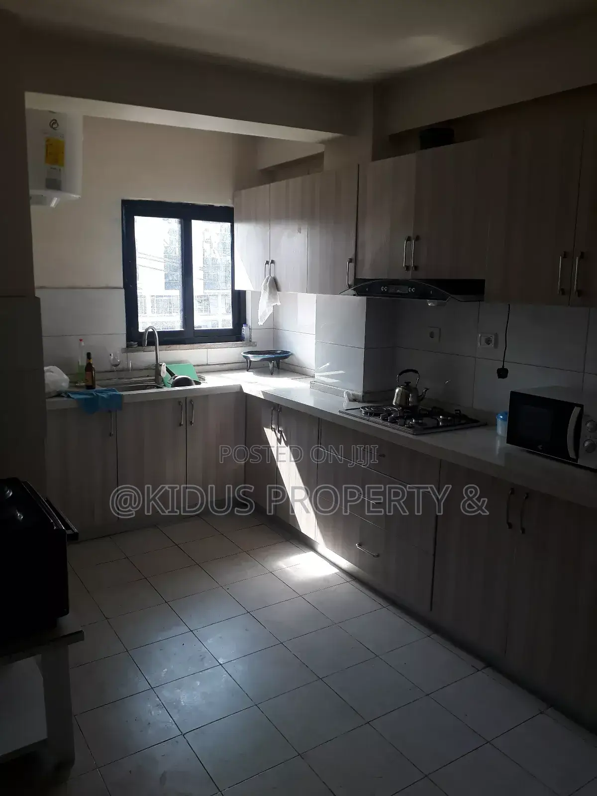 Furnished 3bdrm Apartment in Mebrate, Nifas Silk-Lafto for rent