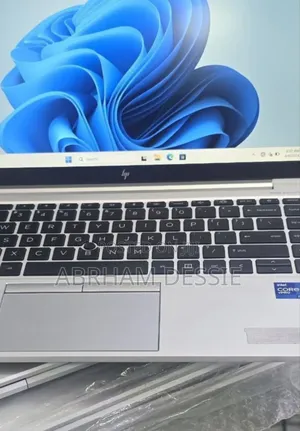 New Laptop HP EliteBook 840 G8 16GB Intel Core I7 SSD 512GB