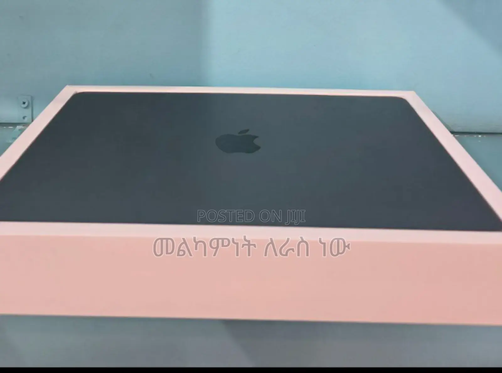 New Laptop Apple MacBook Air 2024 M3 15-Inch 8GB Apple M3 SSD 256GB