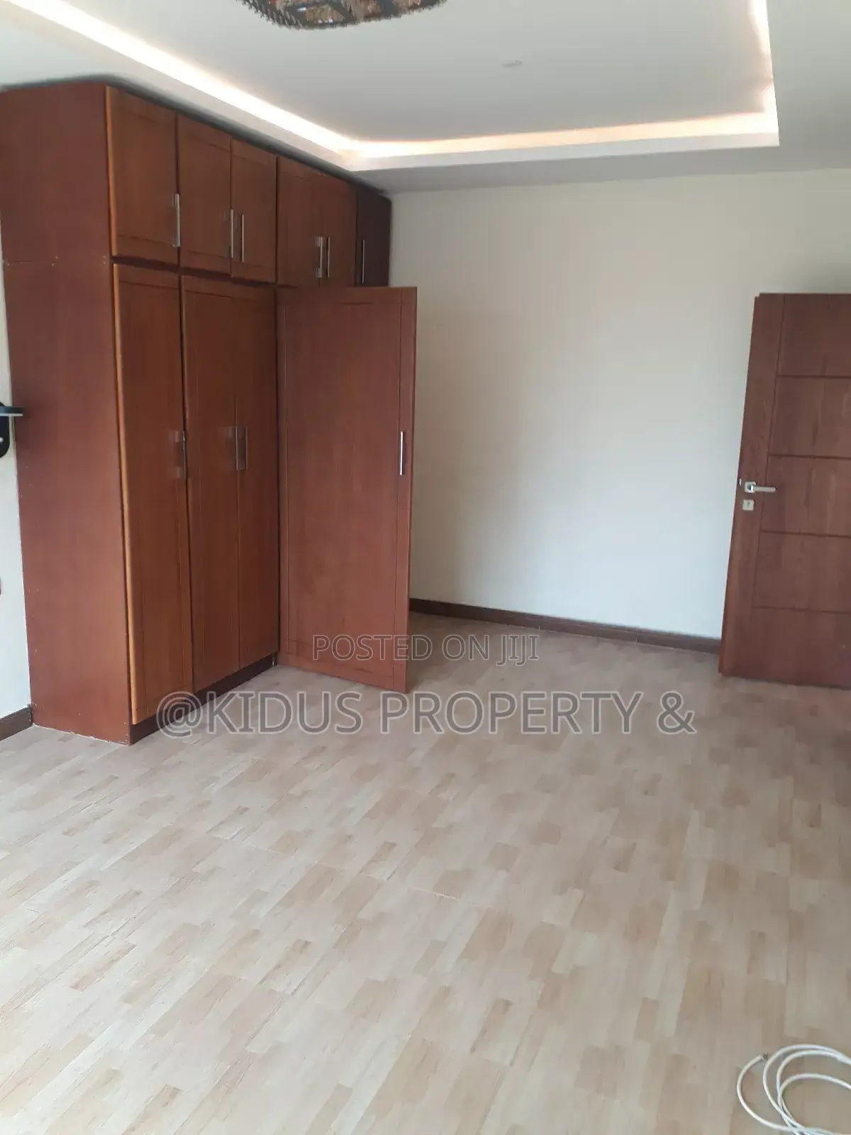 3bdrm Apartment in Mebrat, Nifas Silk-Lafto for rent