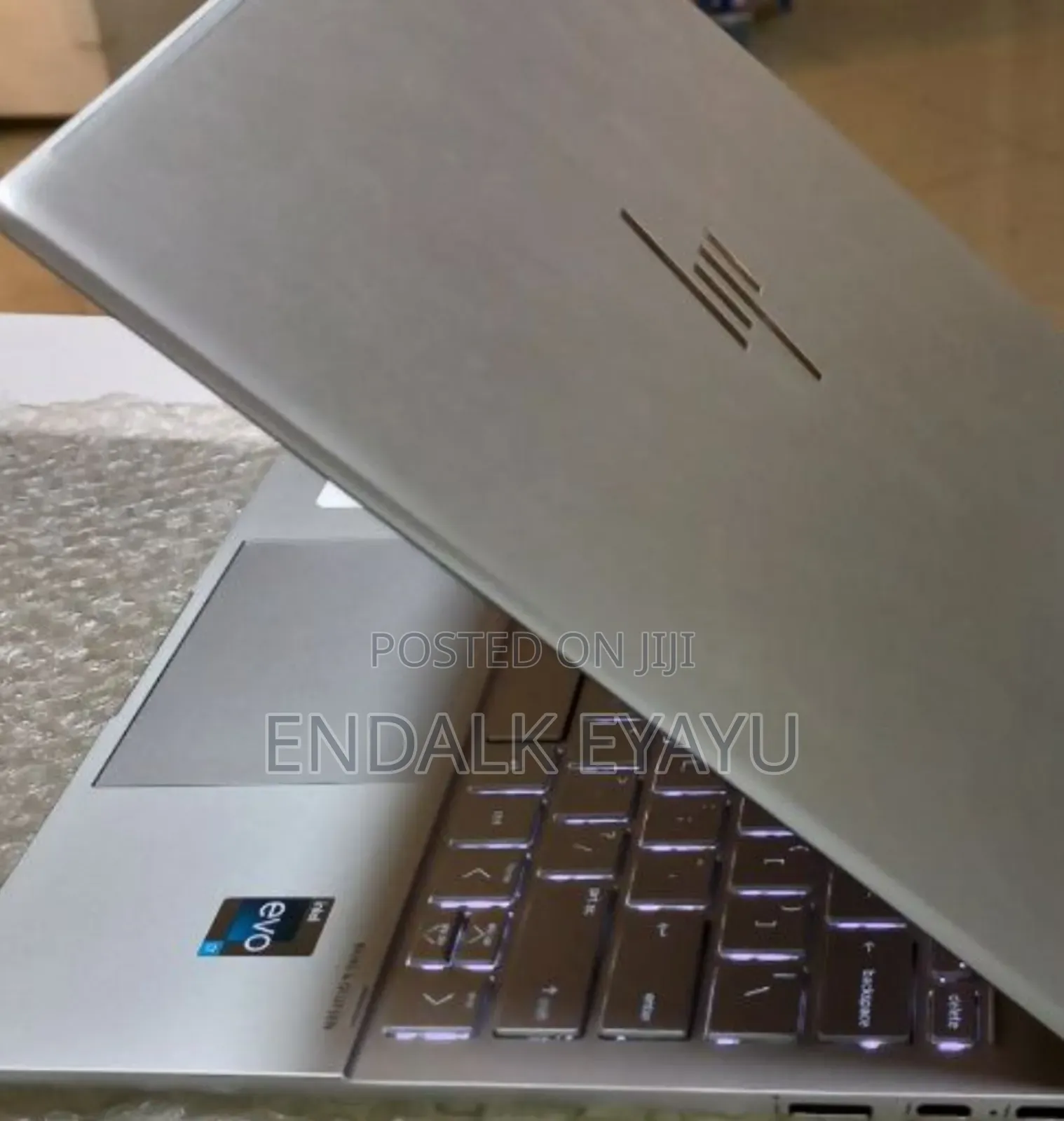 New Laptop HP Envy X360 8GB Intel Core I7 SSD 512GB