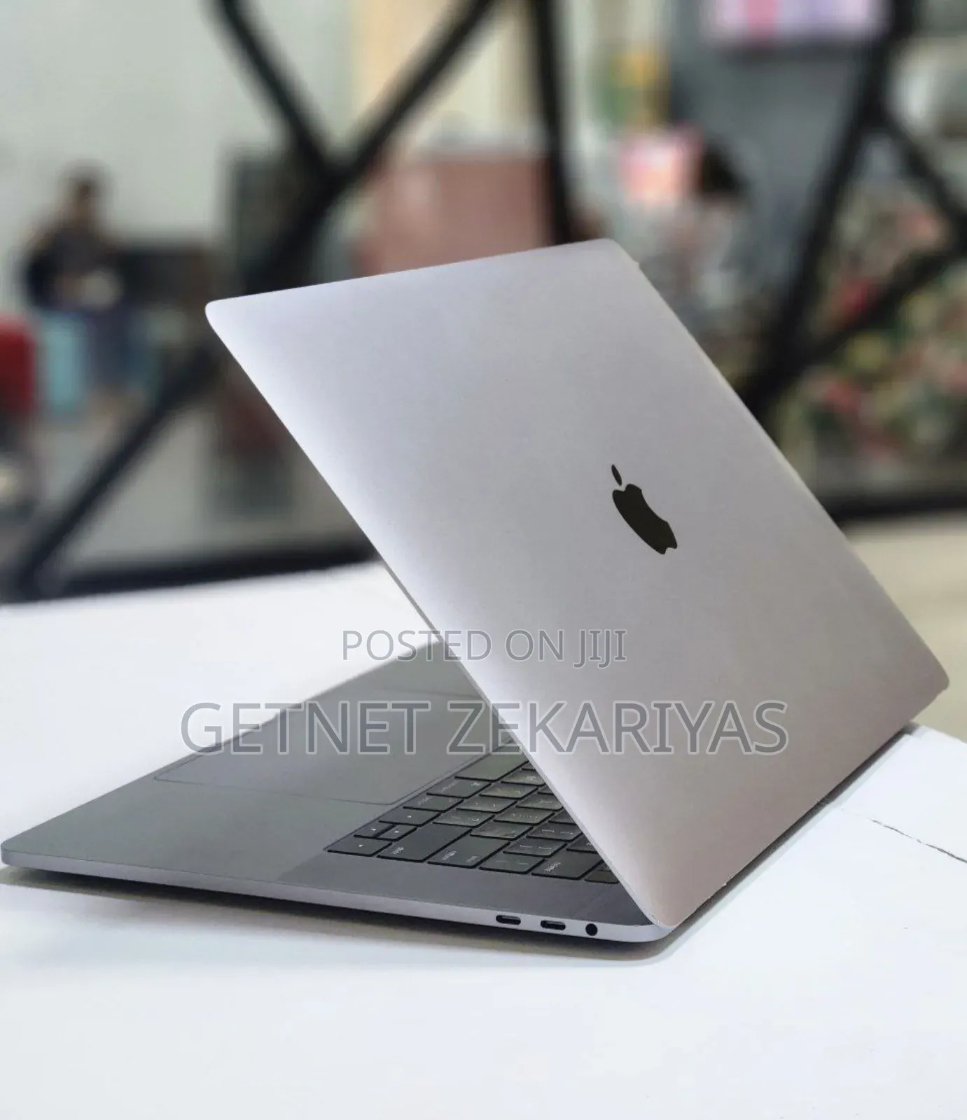 New Laptop Apple MacBook Pro 2016 16GB Intel Core I7 SSD 256GB