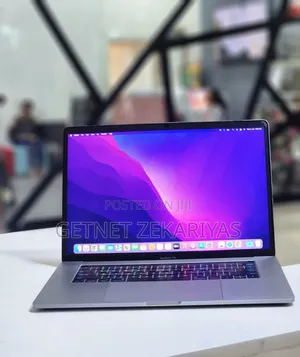 New Laptop Apple MacBook Pro 2016 16GB Intel Core I7 SSD 256GB