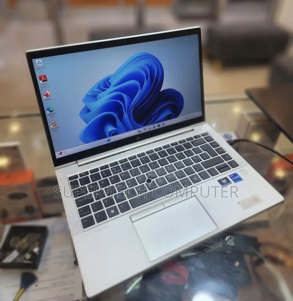 New Laptop HP EliteBook 840 G8 16GB Intel Core I7 SSD 512GB
