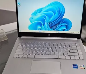 New Laptop HP 16GB Intel Core I7 SSD 512GB