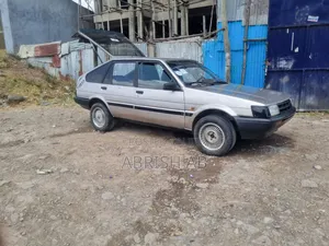 Toyota Corolla 1986 Silver