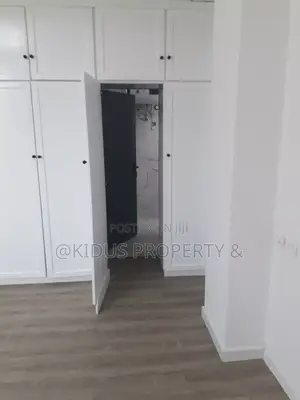 3bdrm Apartment in Varenero, Nifas Silk-Lafto for rent