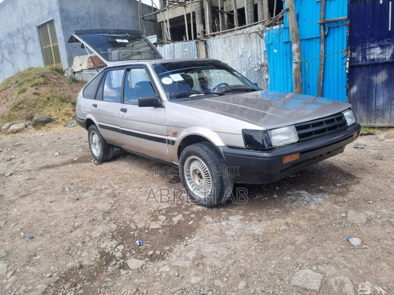 Toyota Corolla 1986 Silver