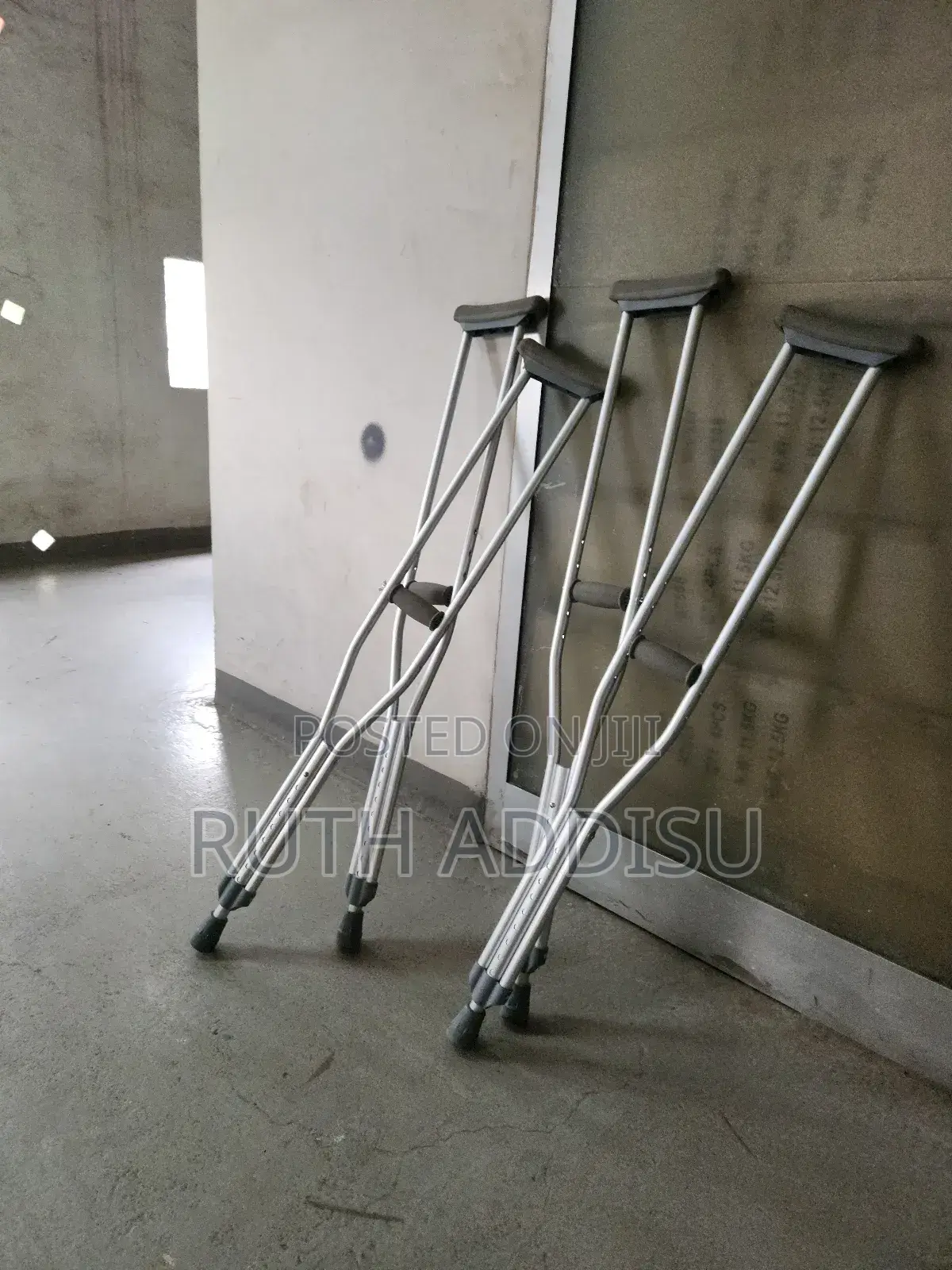 Crutches藥房crutches遊客crutches前晚crutches說法crutches個個crutches