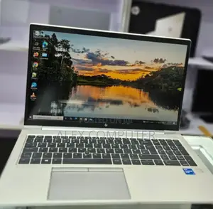 New Laptop HP EliteBook 840 G8 16GB Intel Core I7 SSD 512GB
