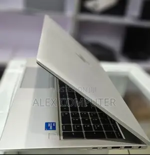 New Laptop HP EliteBook 840 G8 16GB Intel Core I7 SSD 512GB