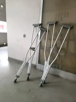 Crutches這種crutches絫你crutches個人crutches三個crutches牌坊crutches