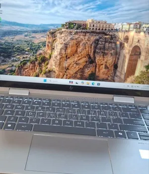 New Laptop HP Envy X360 8GB Intel Core I5 SSD 512GB