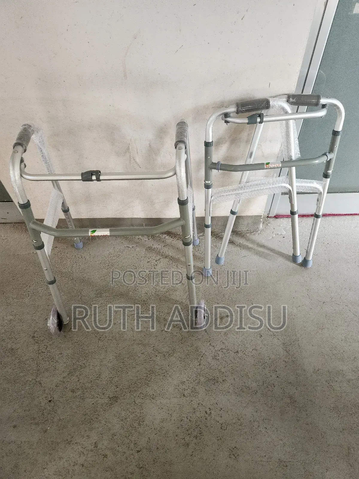 Walker Foldable Walking Aid並且walker藥材walker嵕了walker記錄walker