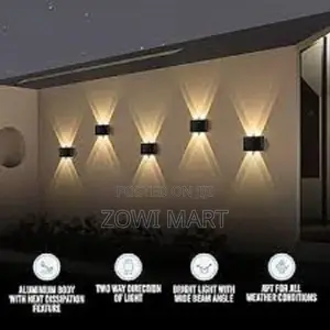 Photo - Gesto Wall Light – 3 Light Fixture