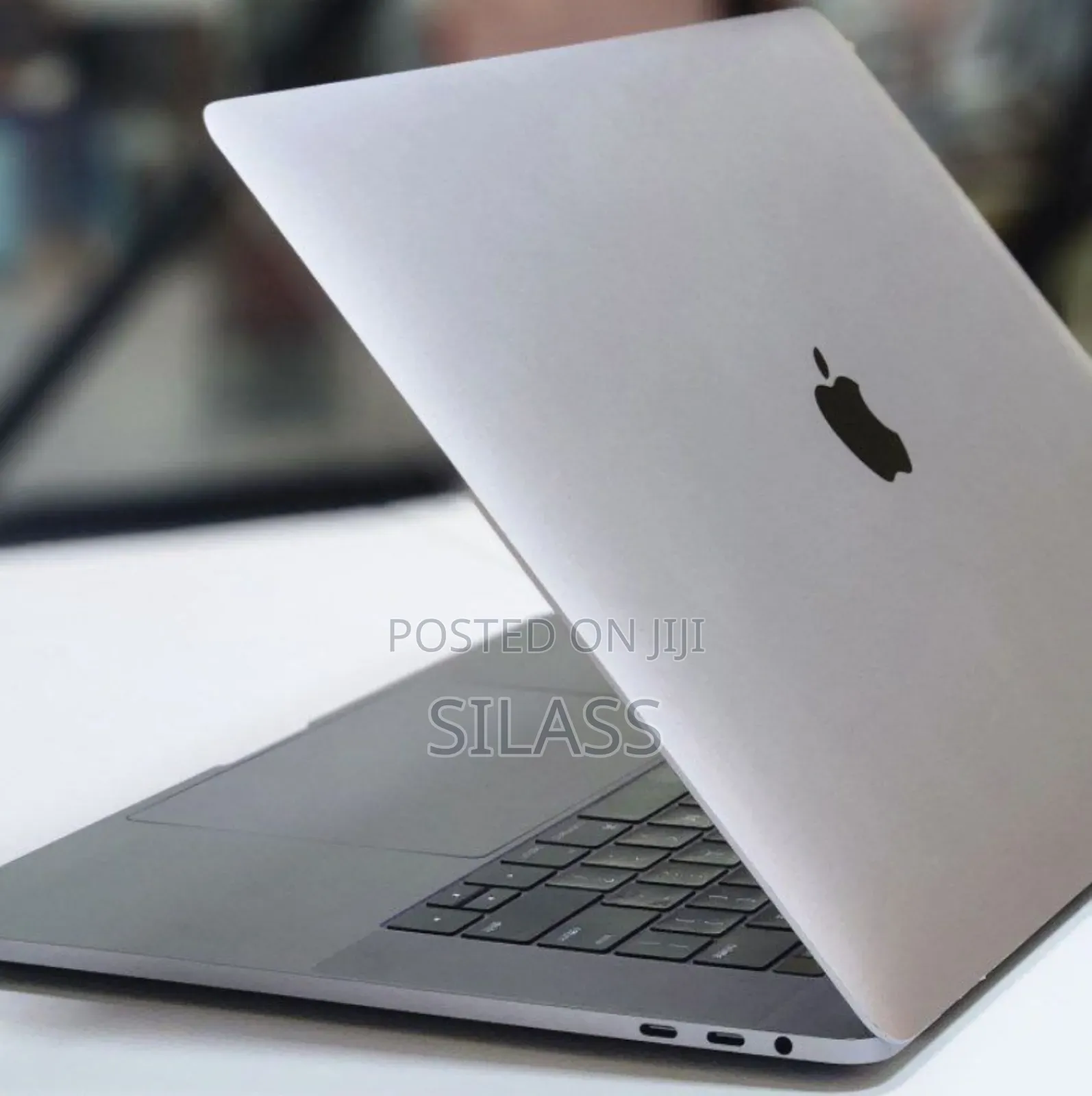 New Laptop Apple MacBook Pro 2016 16GB Intel Core I7 SSD 256GB