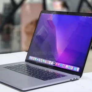 New Laptop Apple MacBook Pro 2016 16GB Intel Core I7 SSD 256GB