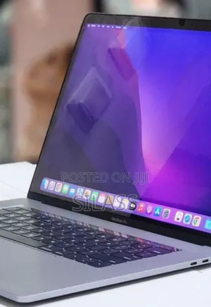 New Laptop Apple MacBook Pro 2016 16GB Intel Core I7 SSD 256GB