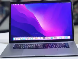 Photo - New Laptop Apple MacBook Pro 2016 16GB Intel Core I7 SSD 256GB