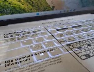 Photo - New Laptop Lenovo ThinkPad Yoga 16GB Intel Core I7 SSD 512GB