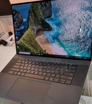 Photo - New Laptop Dell XPS 15 16GB Intel Core I7 SSD 1T